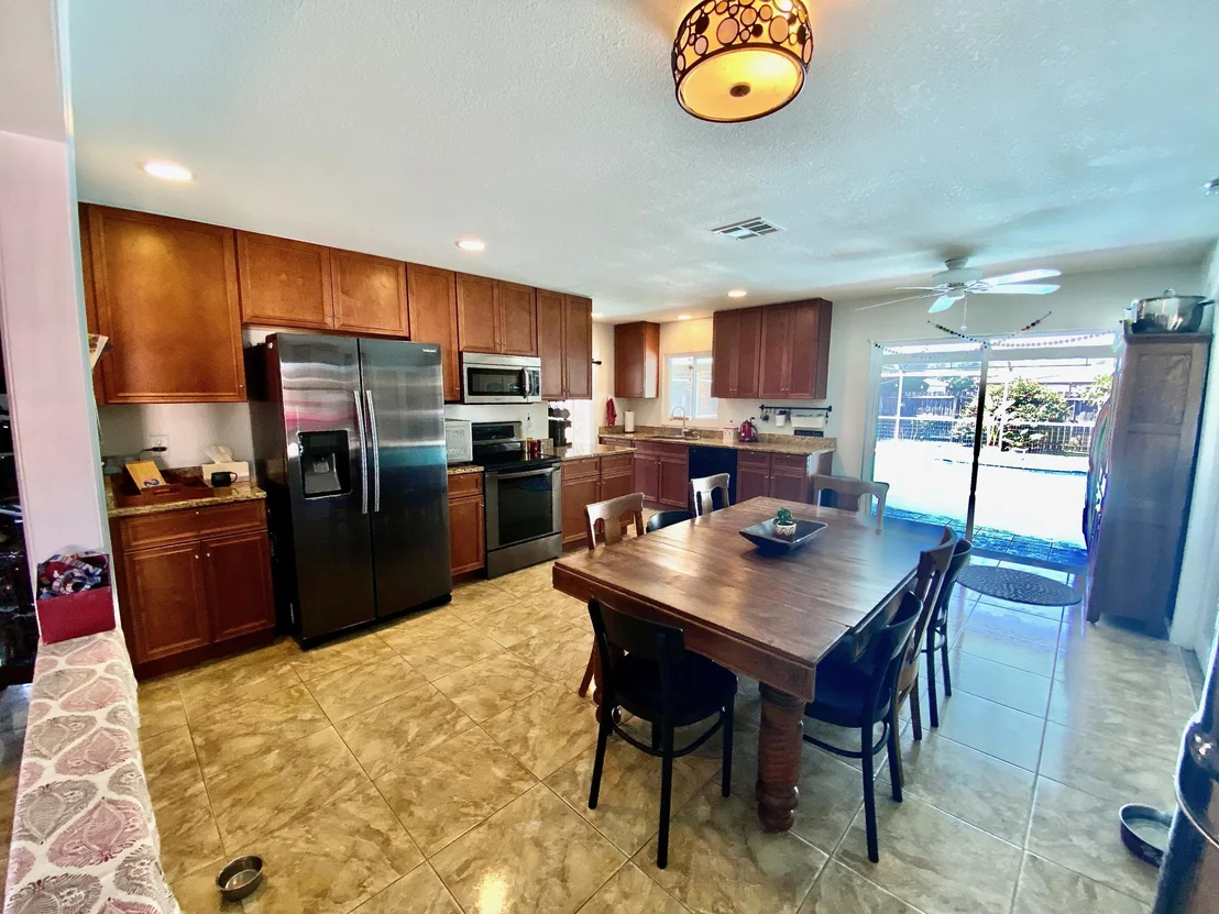 Photo of 740 Burman Lane NE
