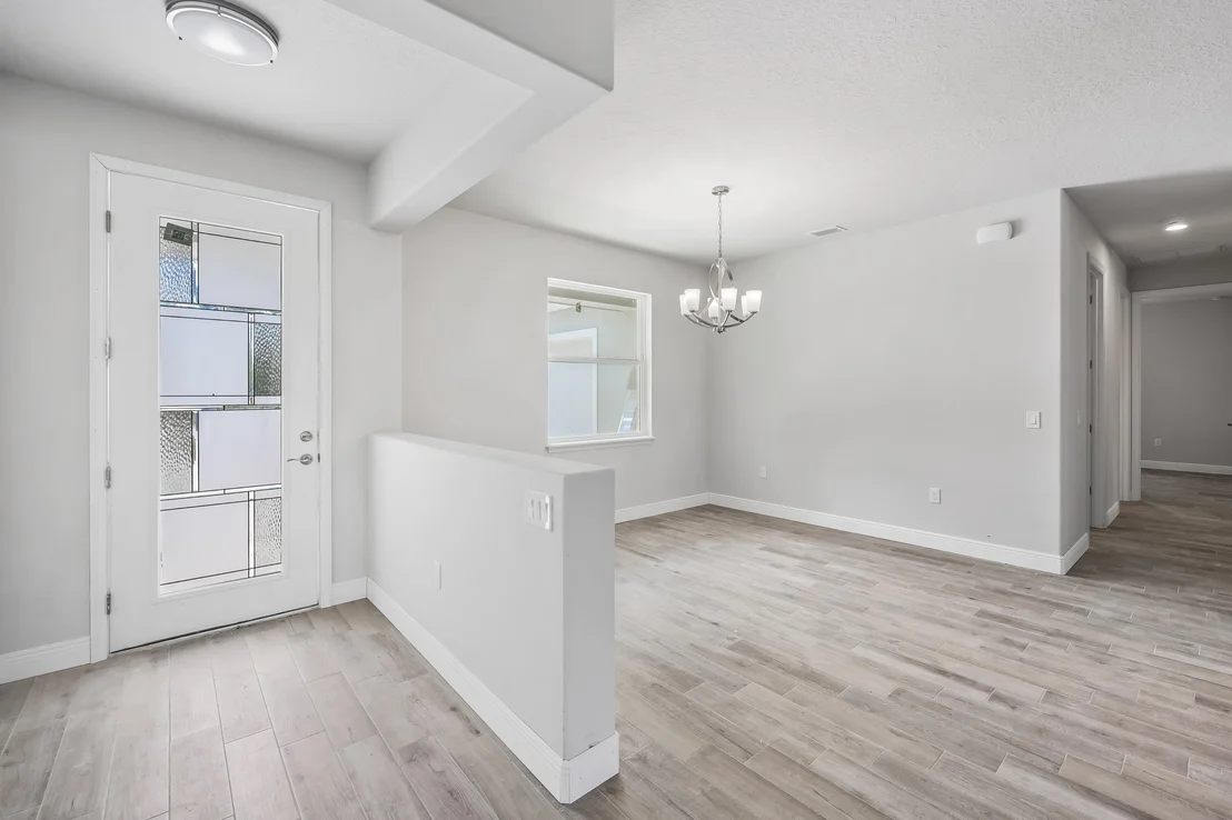 Photo of 1829 Market Circle NE