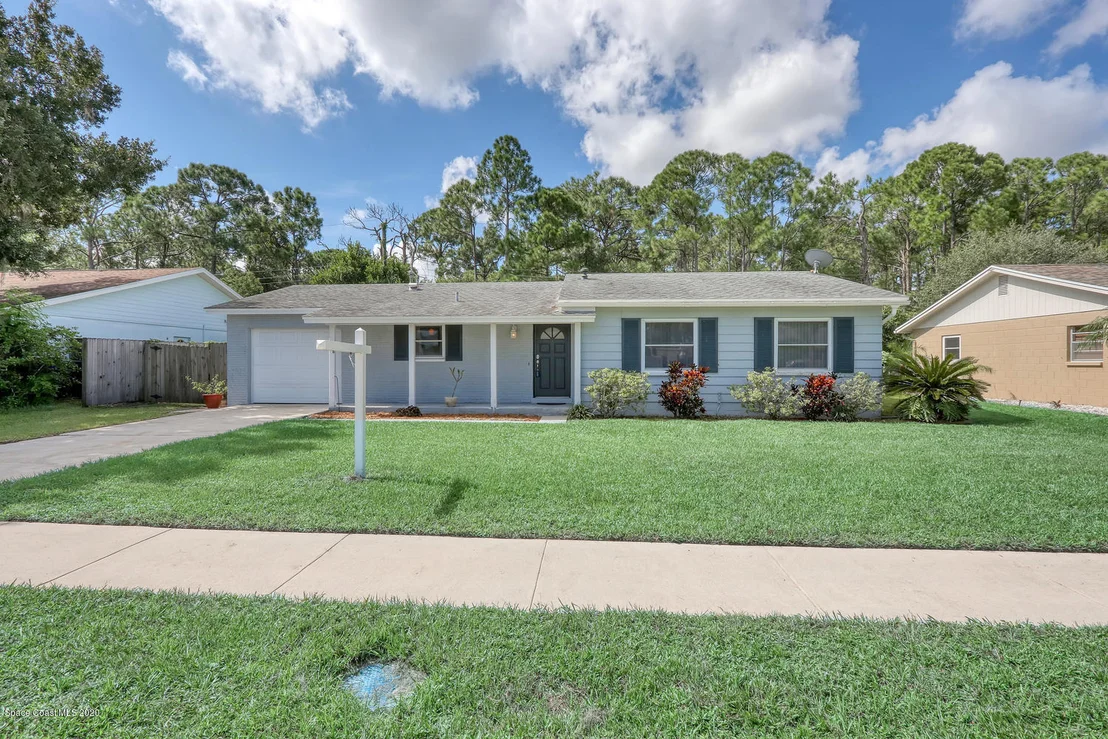 Photo of 1085 Hermosa Drive