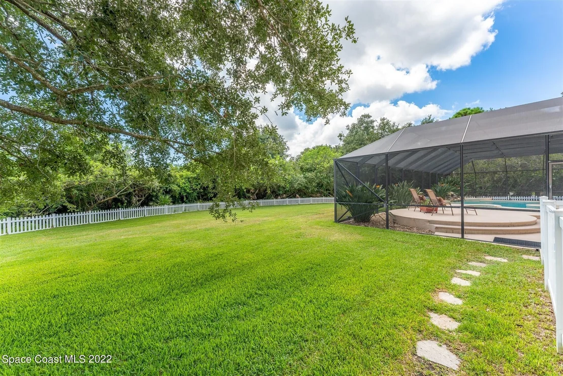 Photo of 4161 Mockingbird Drive