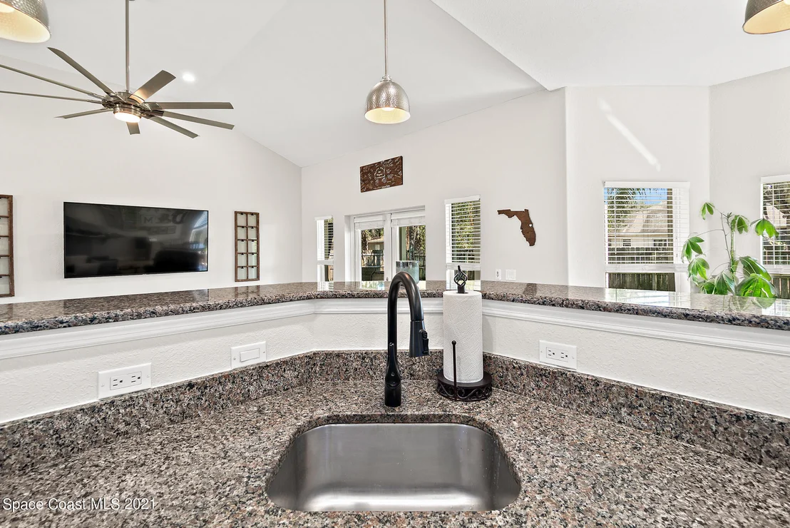 Photo of 6495 Bamboo Avenue