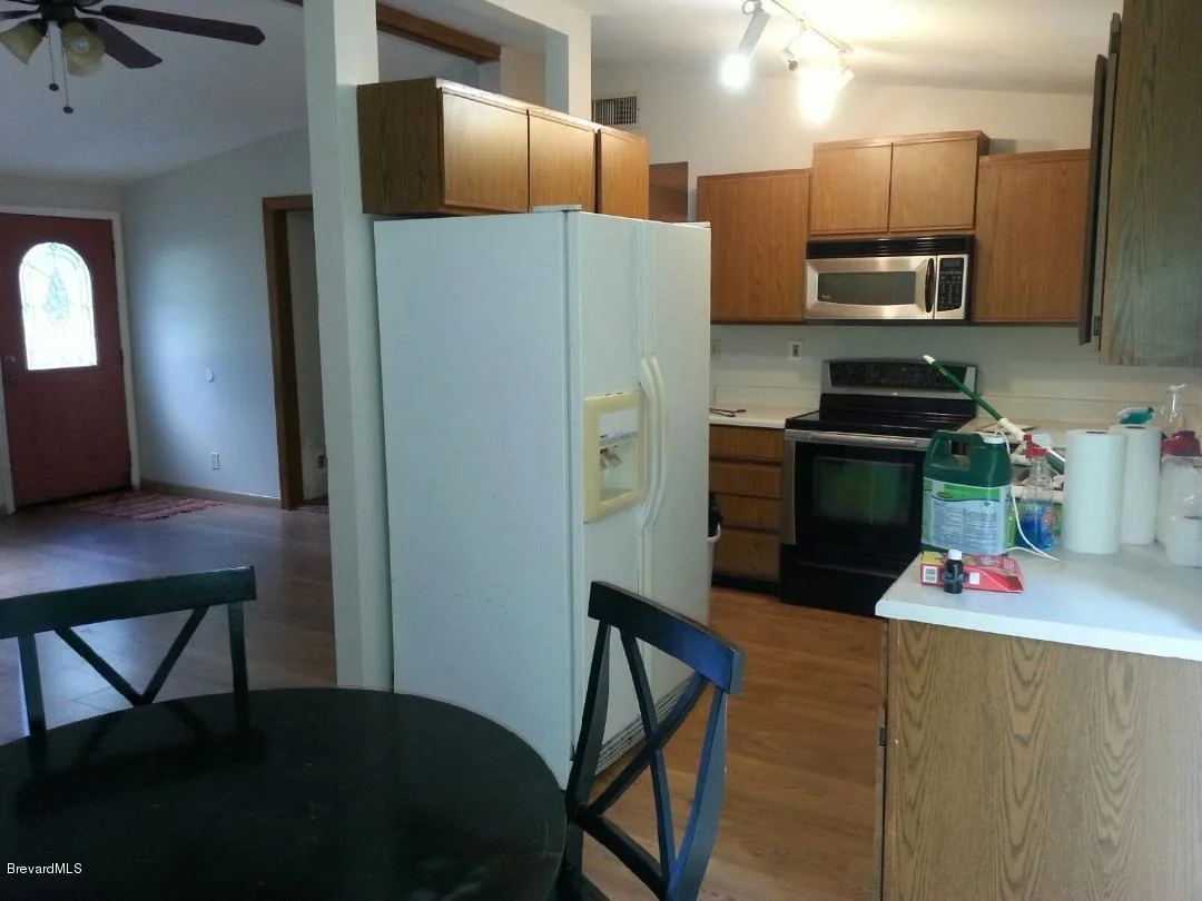 Photo of 6767 Laurel Oak Avenue