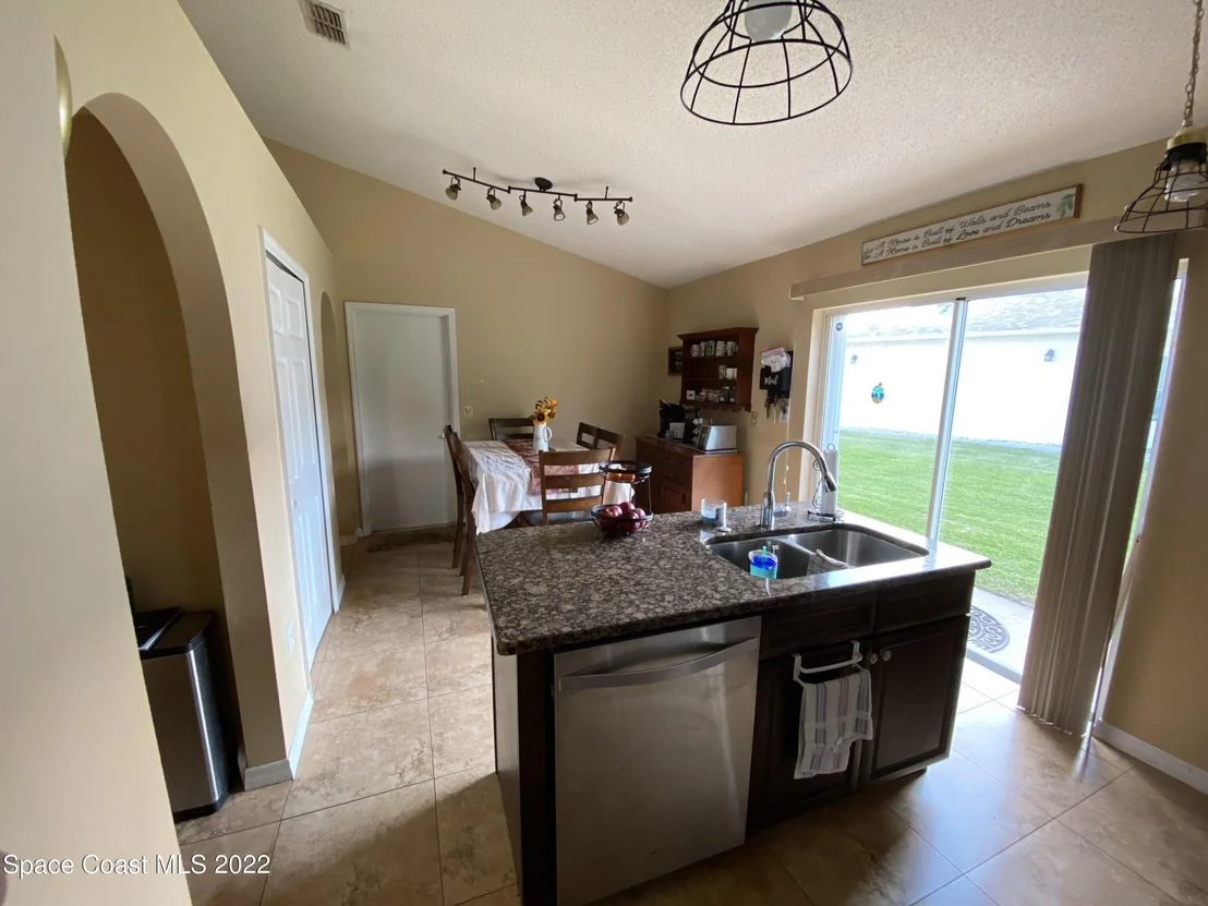 Photo of 2029 Redwood Circle