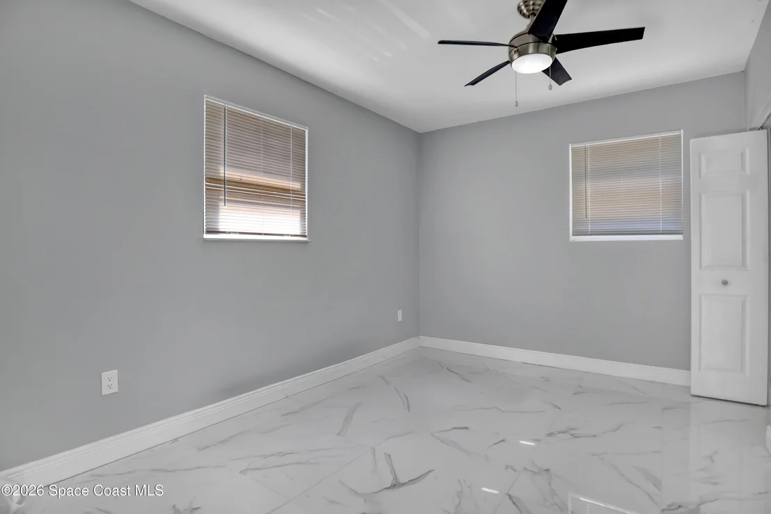 Photo of 1051 Grove Avenue
