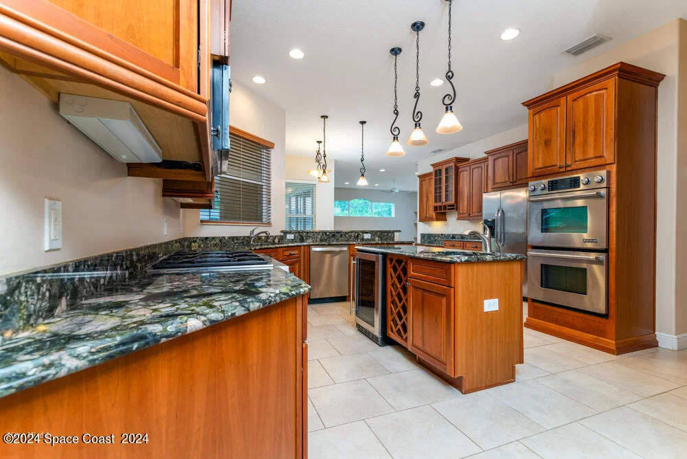 Photo of 2131 Windbrook Drive SE