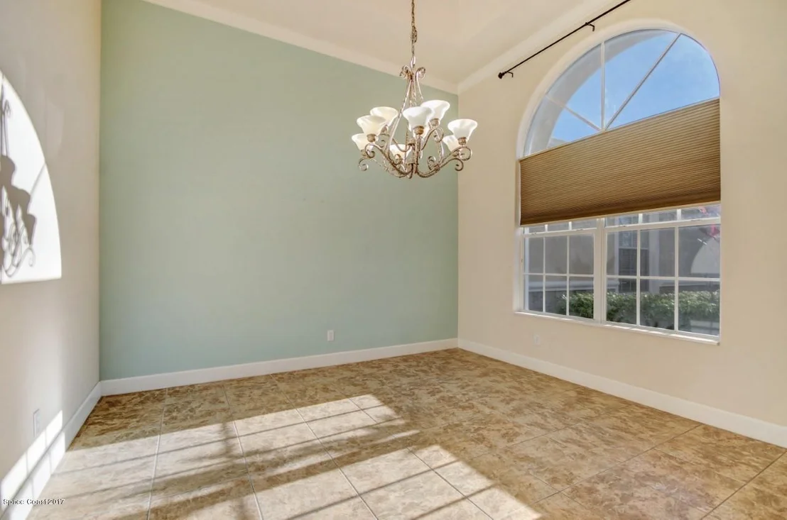 Photo of 2137 Windbrook Drive SE