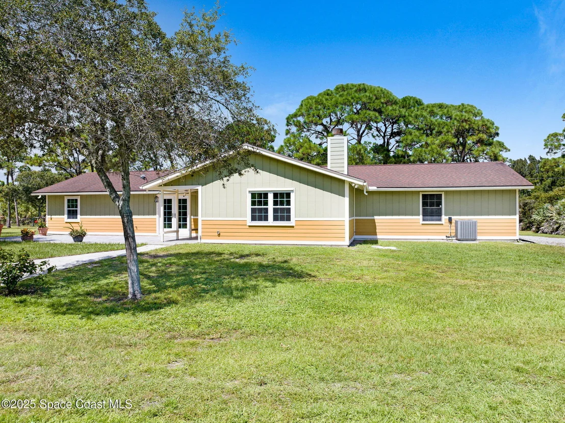 Photo of 6570 Whispering Pines Lane