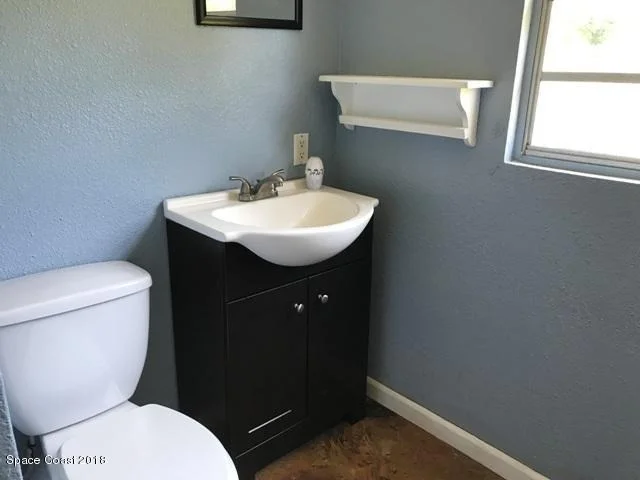 Photo of 2546 Coconut Drive