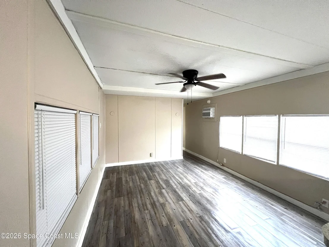 Photo of 2751 Park Lane NE