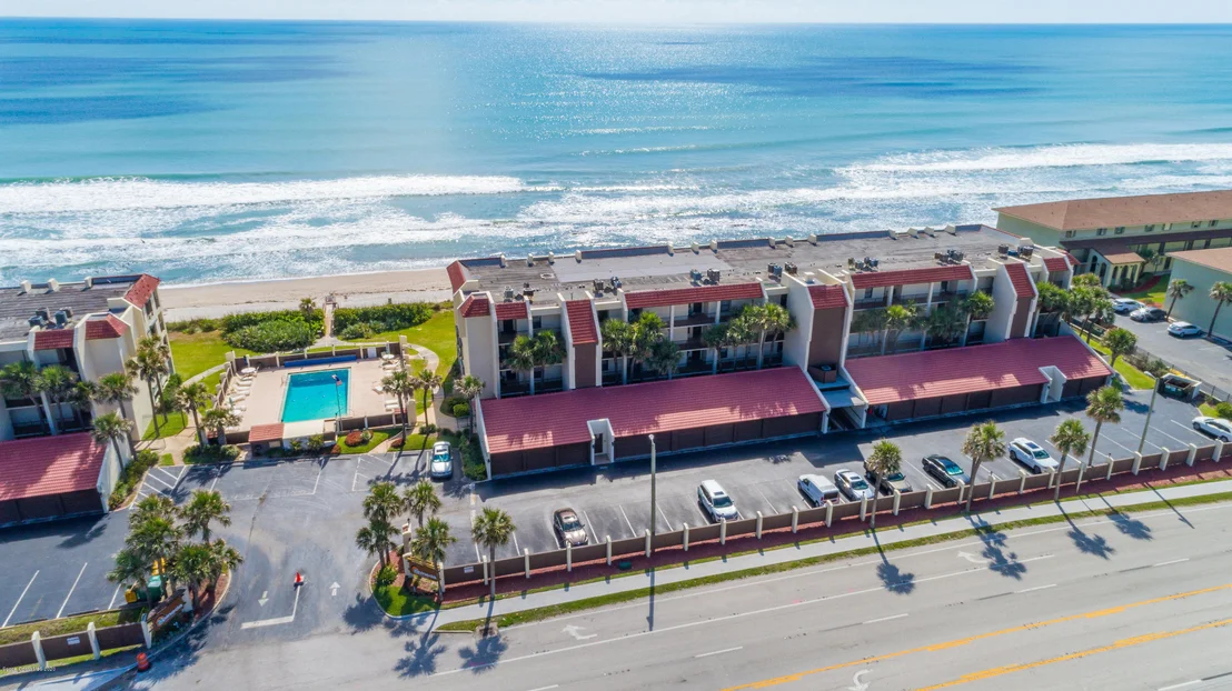 Photo of Unit 310 at 175 Highway A1a