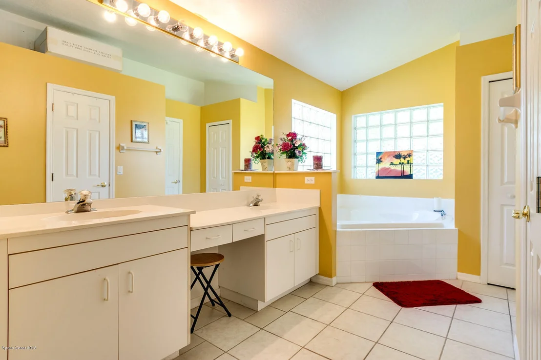 Photo of 1001 Pelican Lane