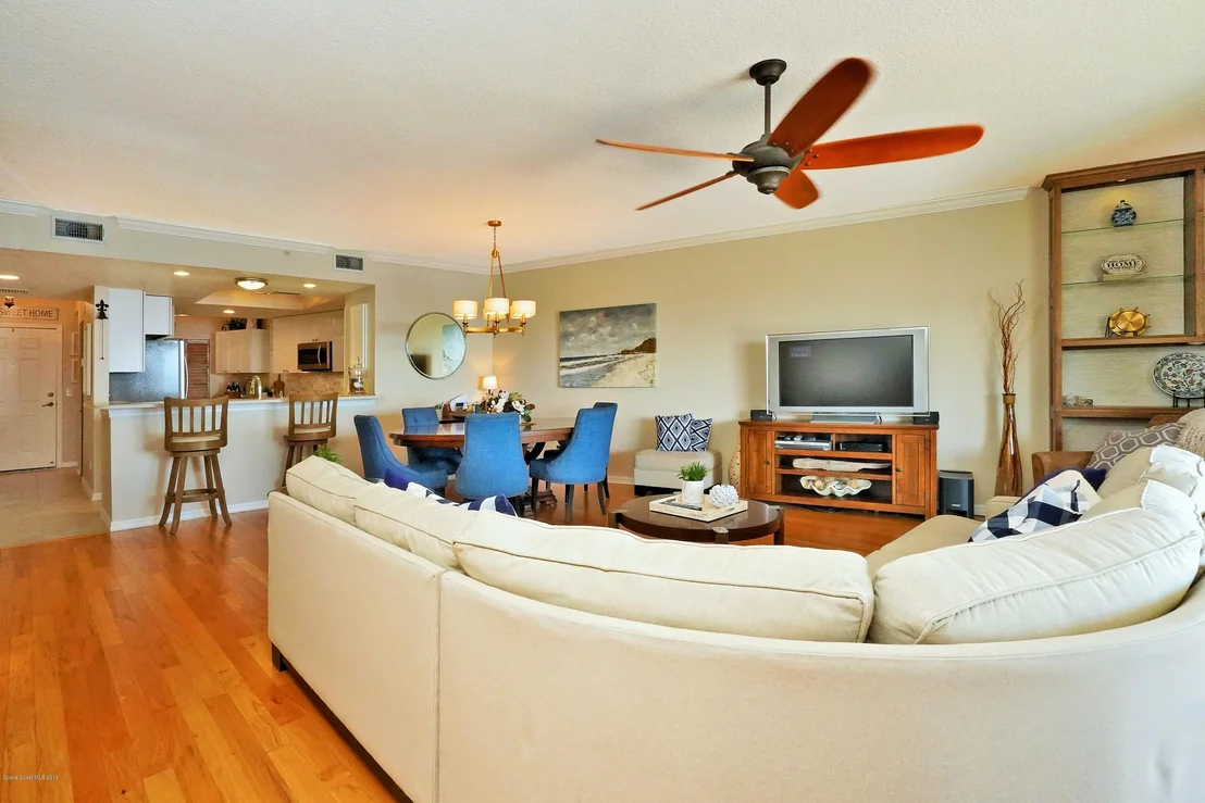 Photo of Unit 404 at 104 Riverside Drive