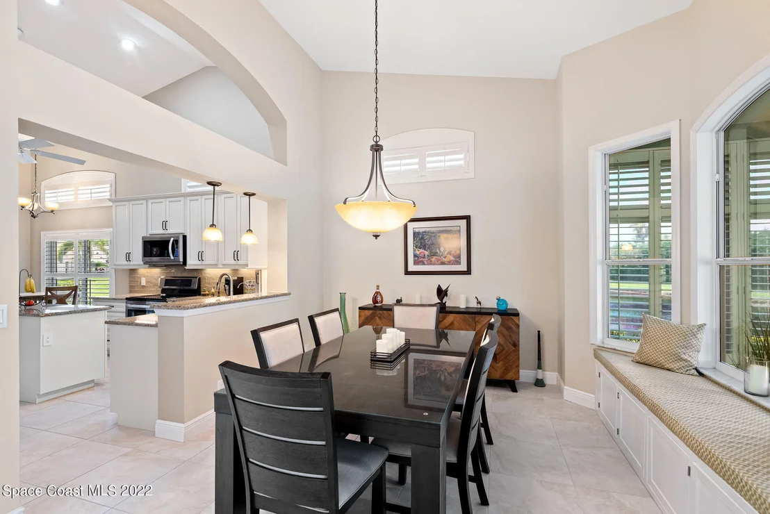 Photo of 557 Willis Way