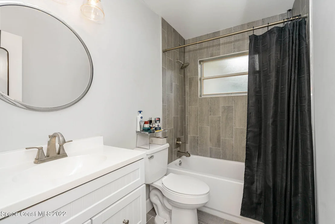 Photo of 1106 Basalona Drive