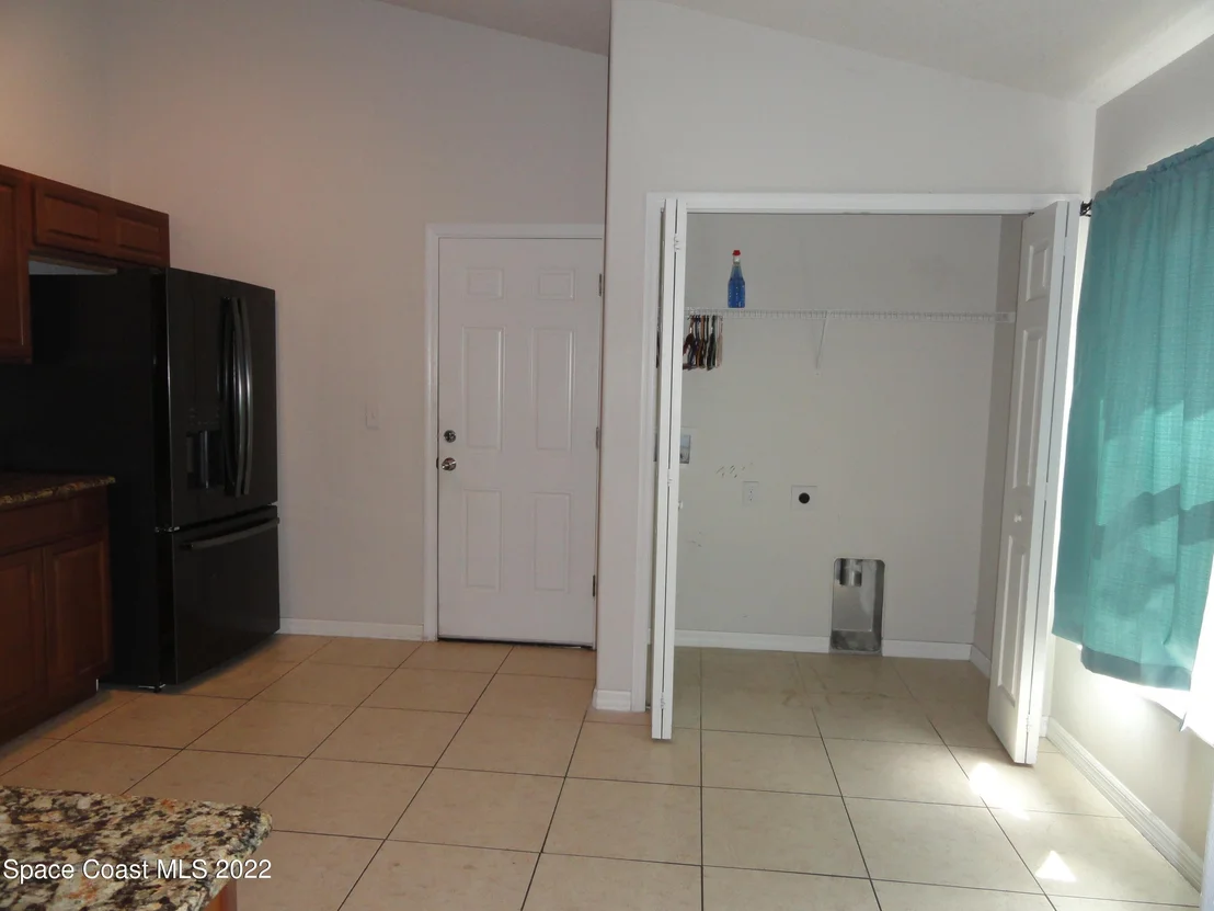 Photo of 6424 Muller Avenue