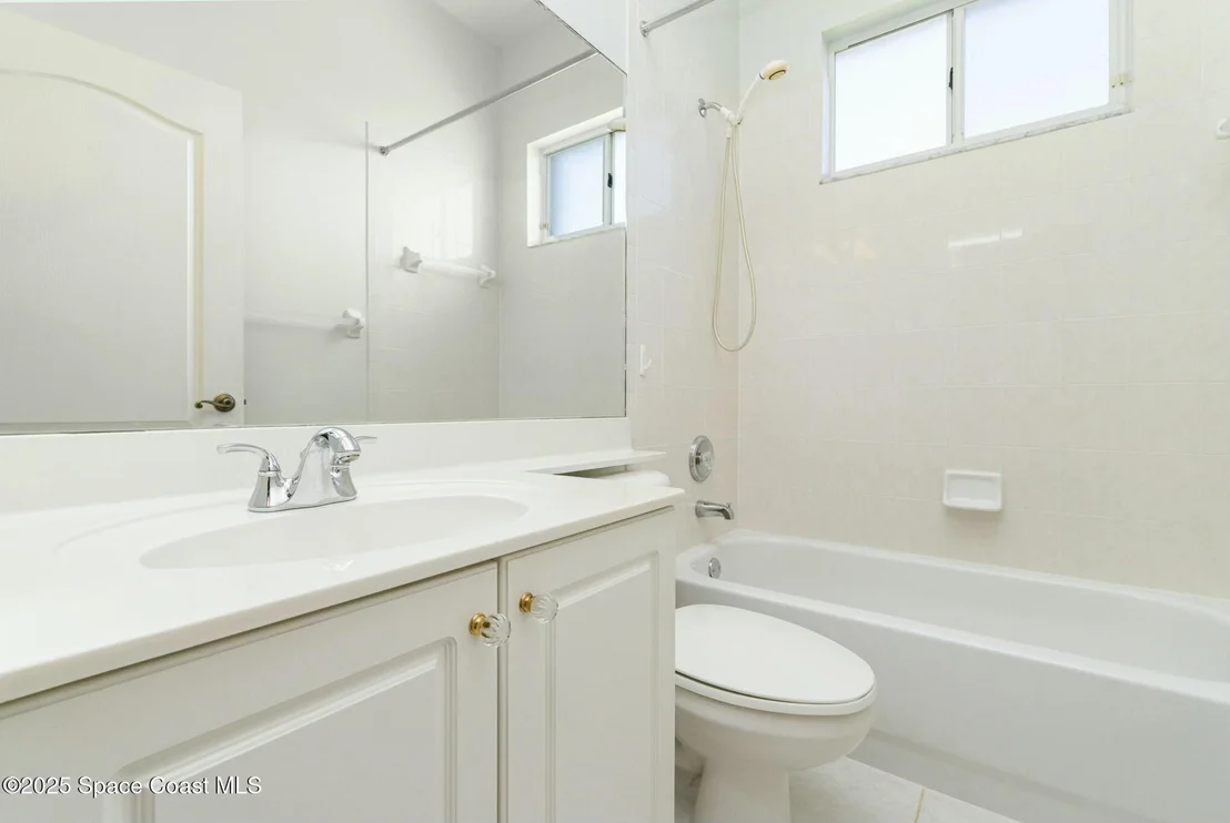Photo of 6024 Newbury Circle