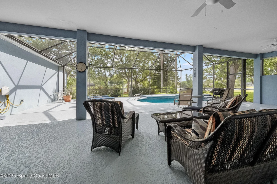 Photo of 4741 Canard Road
