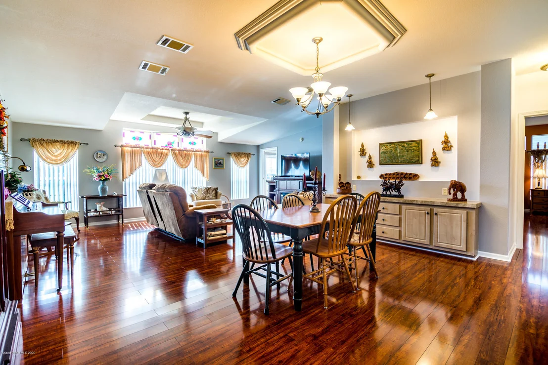 Photo of 434 Outer Drive