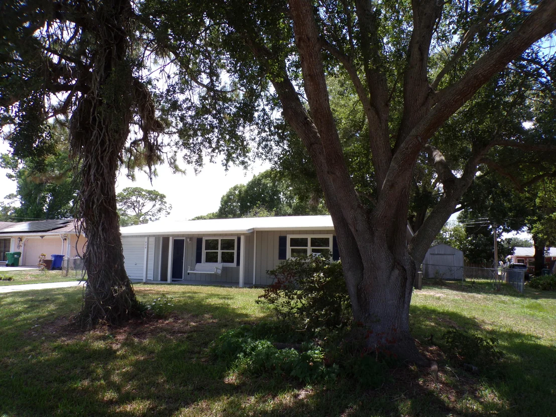 Photo of 426 Maple Street