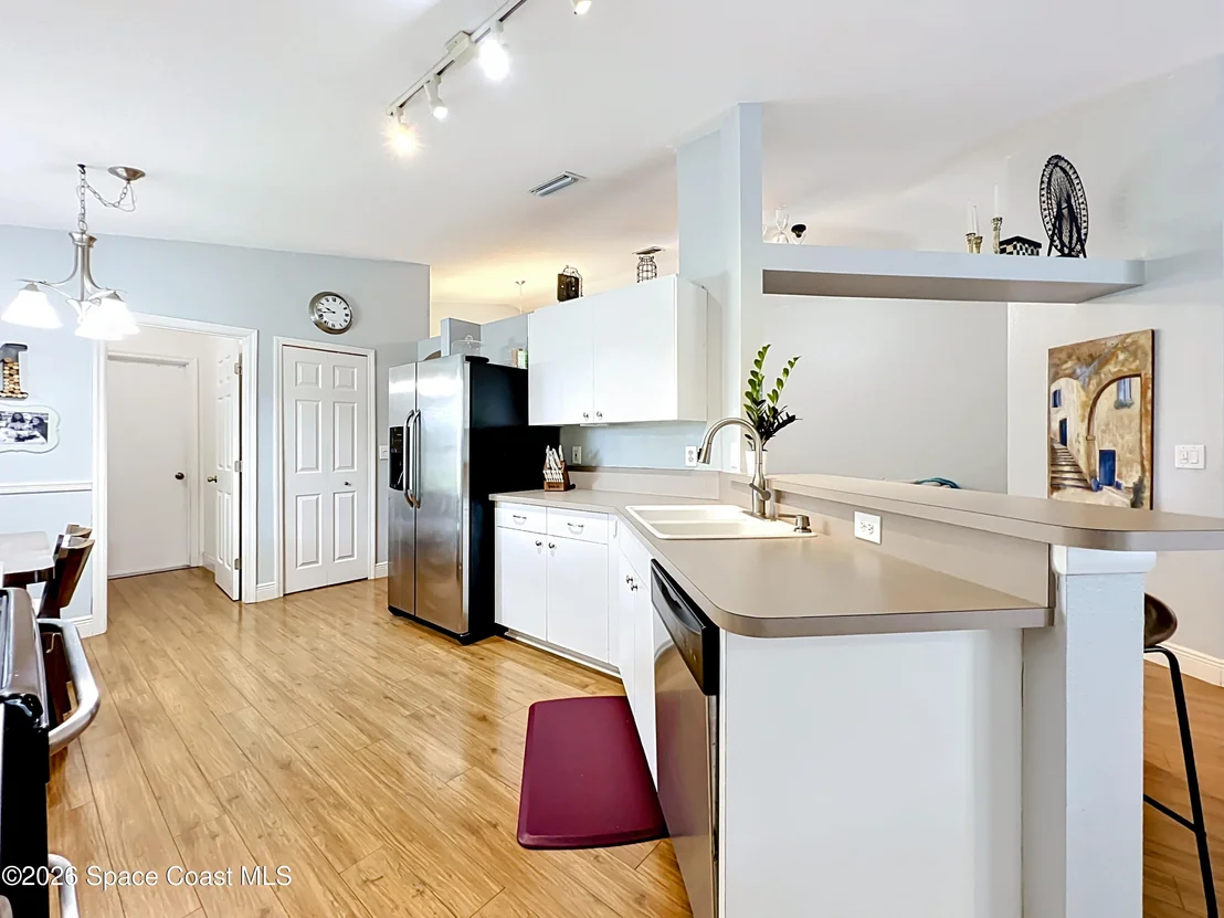 Photo of 2085 Bayhill Drive