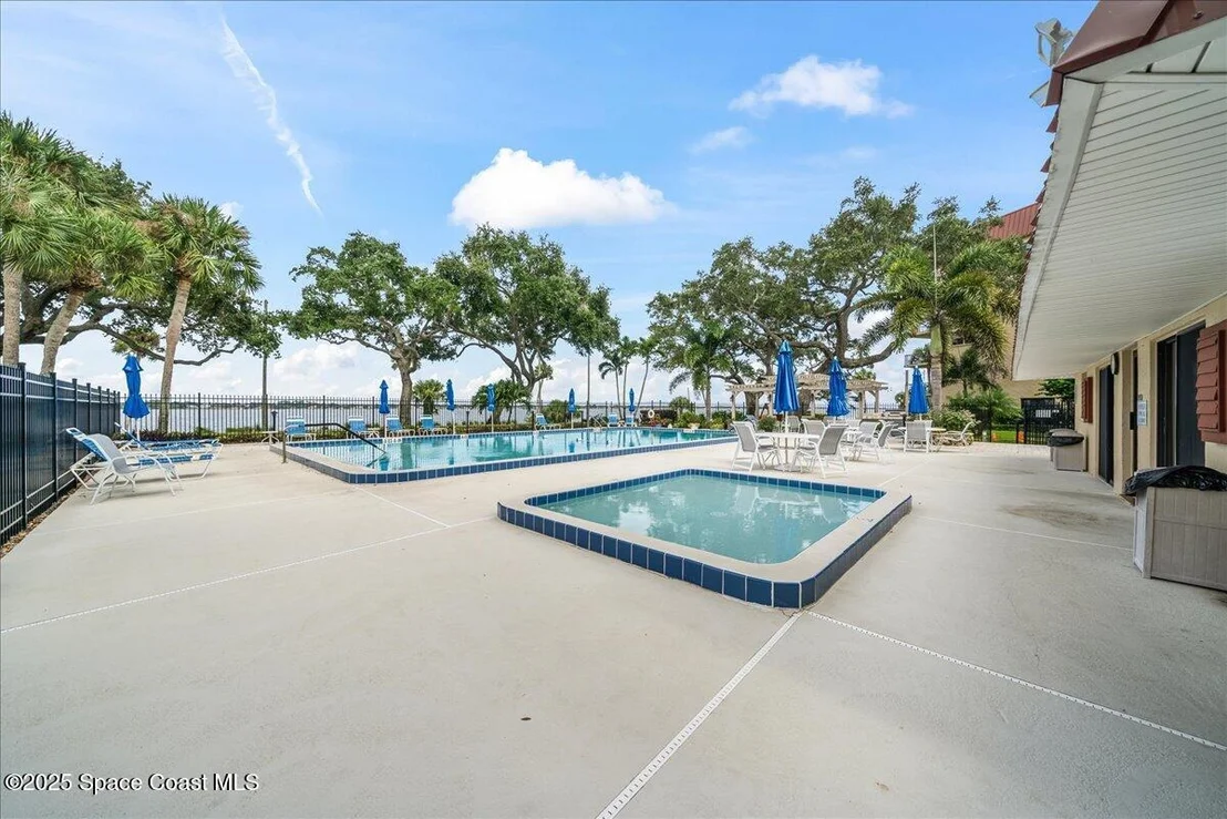 Photo of Unit 303 at 1049 Rockledge Drive