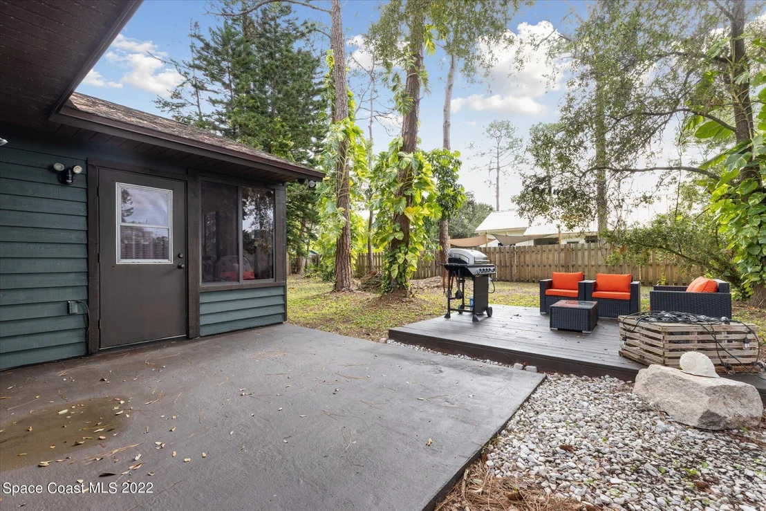 Photo of 5575 Graham Street