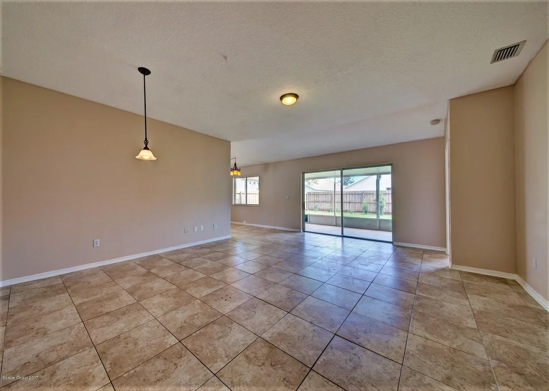 Photo of 2573 Ventura Circle