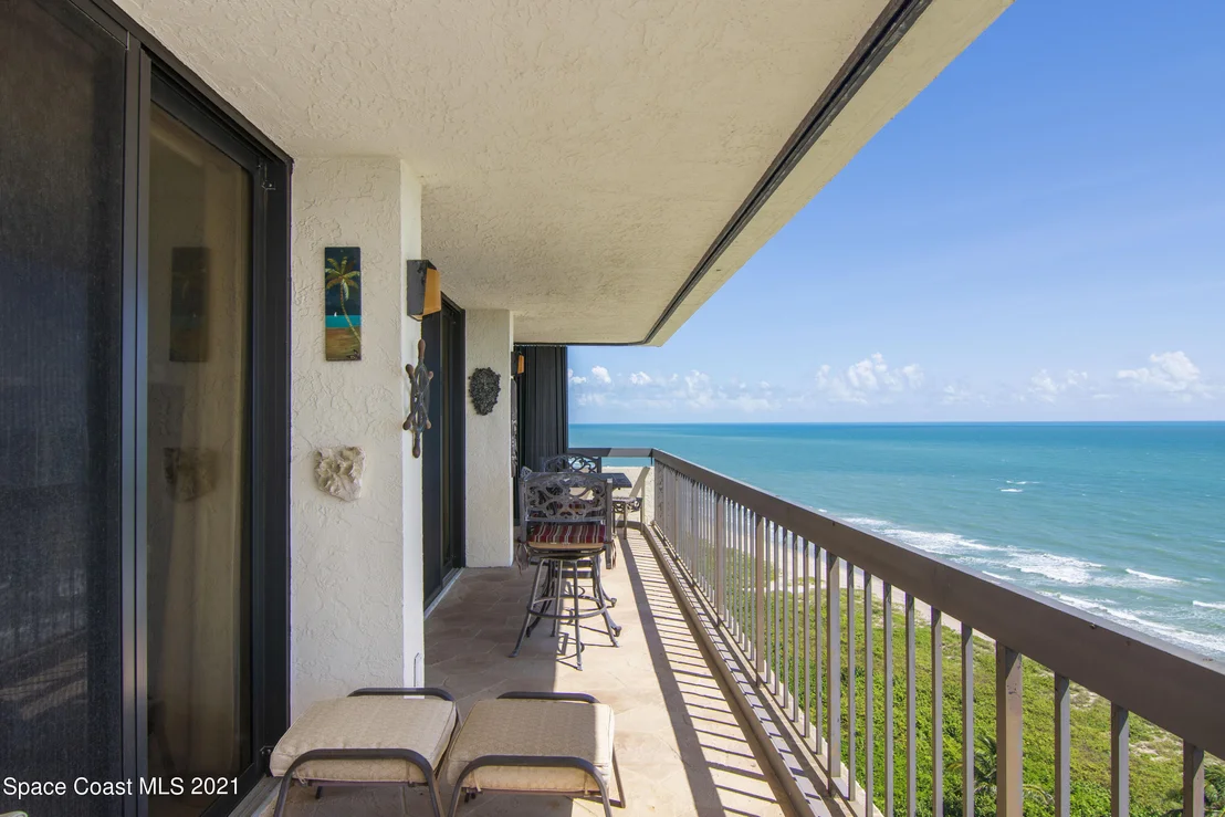 Photo of Unit PHA2 at 3100 N Highway A1a
