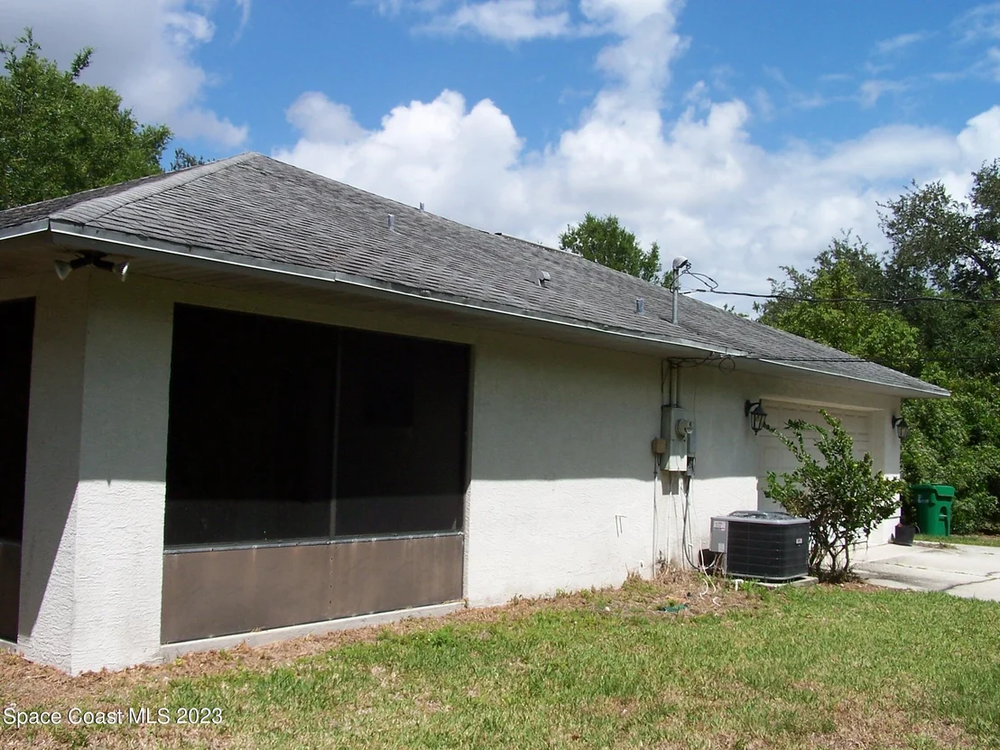 Photo of 3735 Felda Street