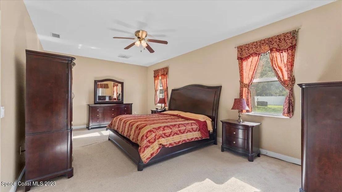 Photo of 2000 Bridgeport Circle