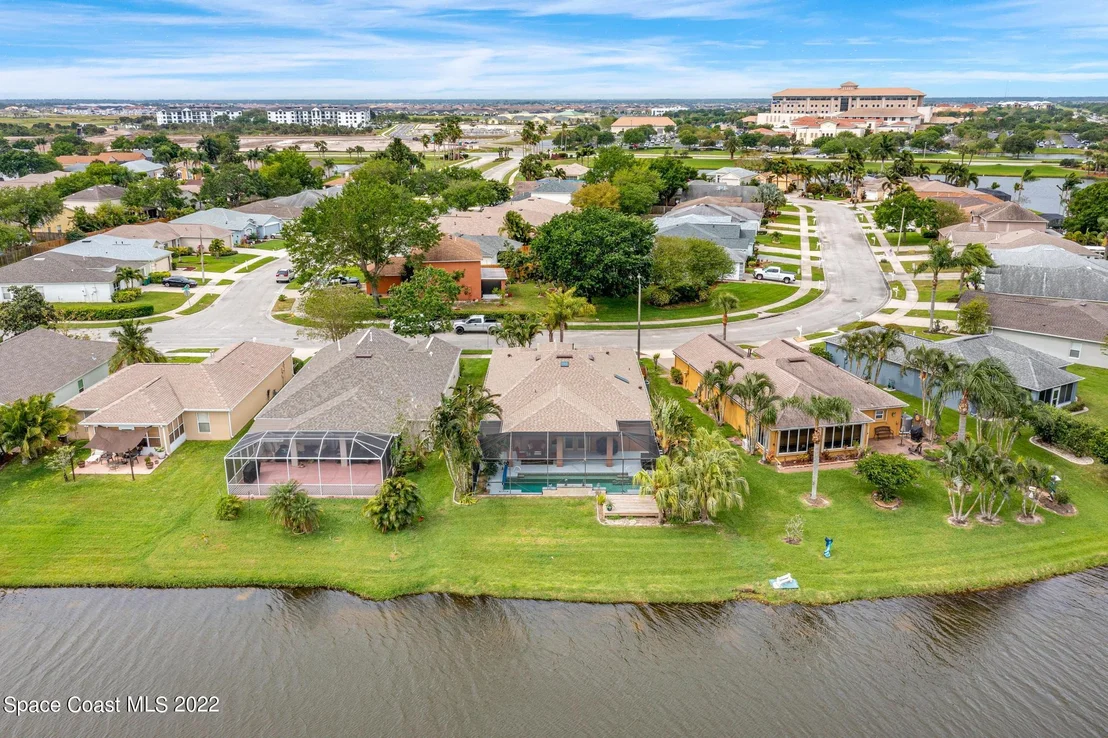 Photo of 380 Wickham Lakes Drive
