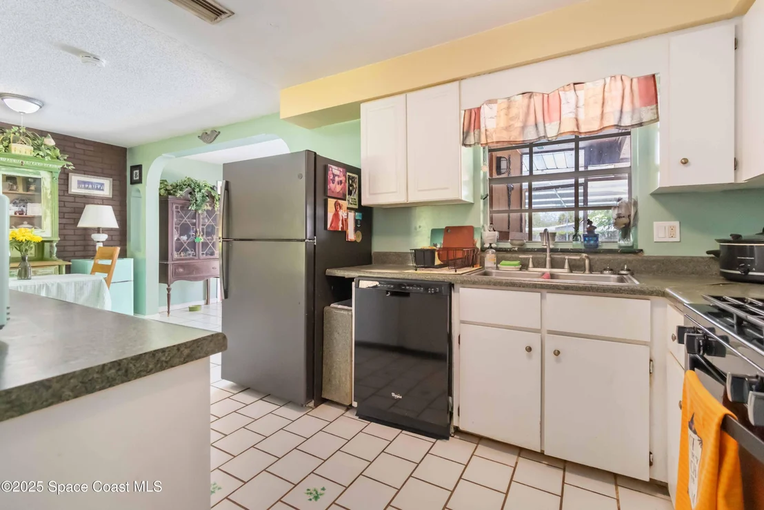 Photo of 517 Espanol Avenue