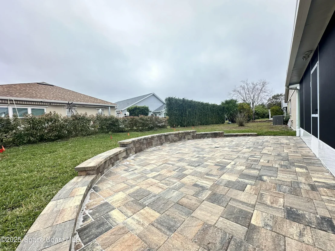 Photo of 4106 Twin Oaks Boulevard