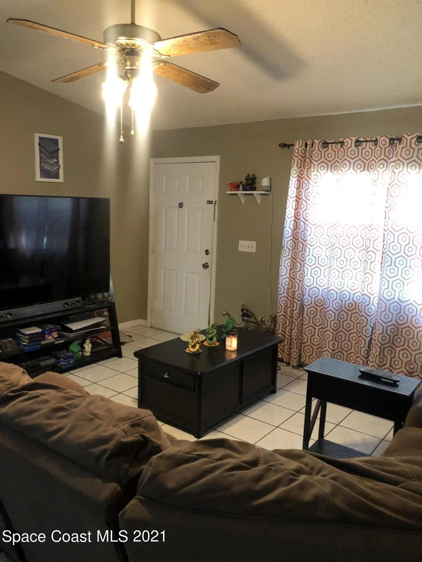 Photo of 812 Jasmine Drive