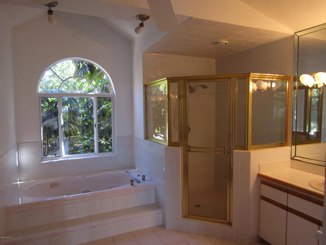 Photo of 802 Whitmire Drive