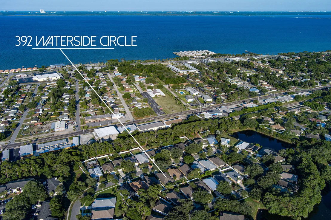 Photo of 392 Waterside Circle