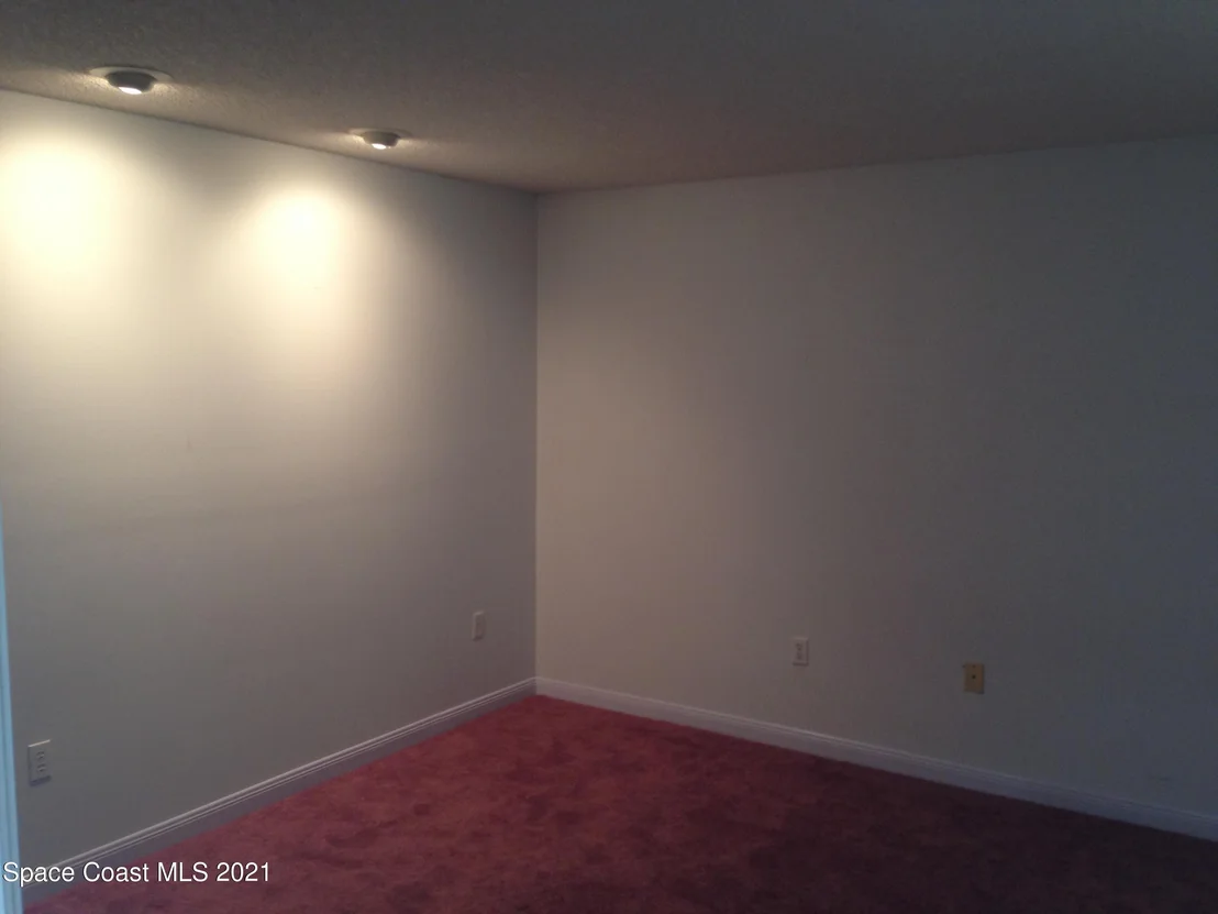 Photo of 6487 Hudson Road