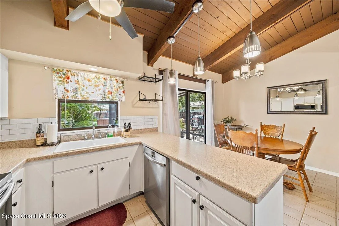Photo of 250 Applewood Circle