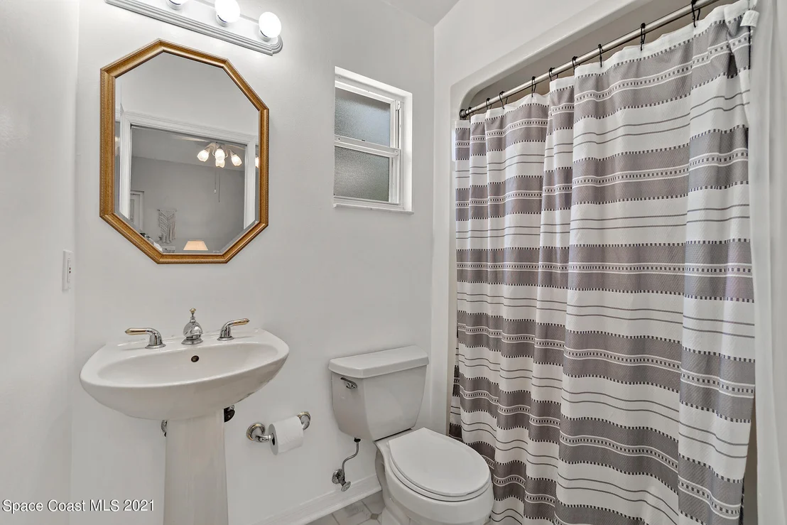 Photo of 1180 Ashlyn Drive