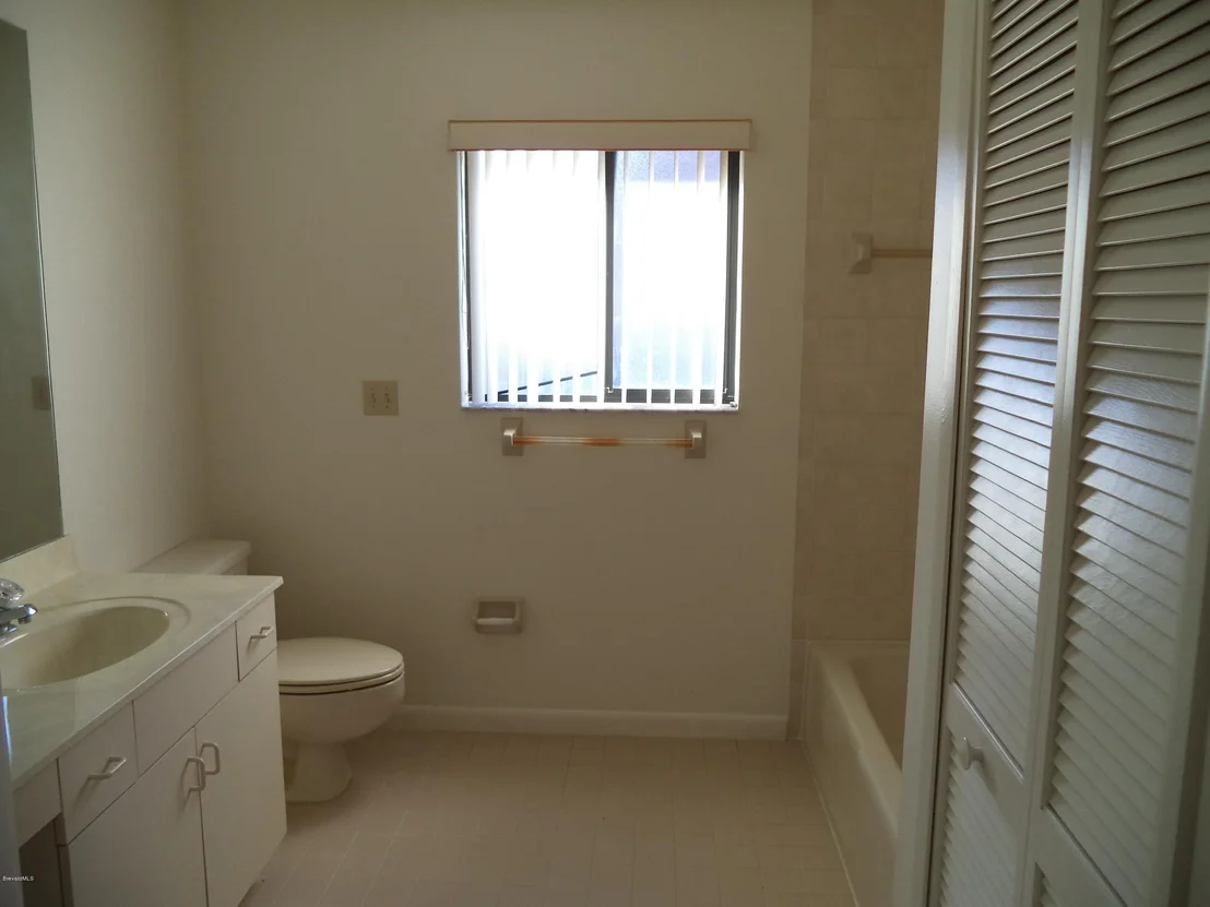 Photo of 1615 Frontier Drive