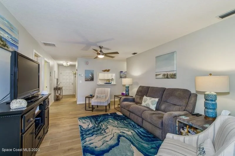 Photo of 208 Chalet Avenue