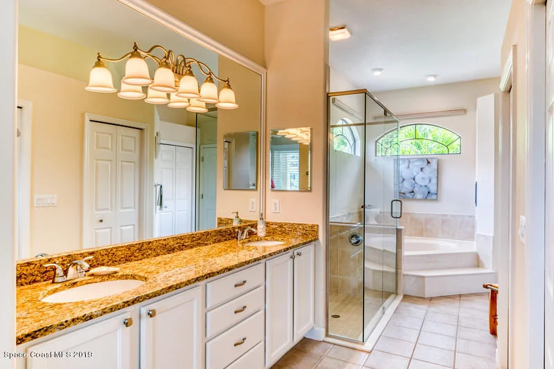 Photo of 257 Southampton Drive