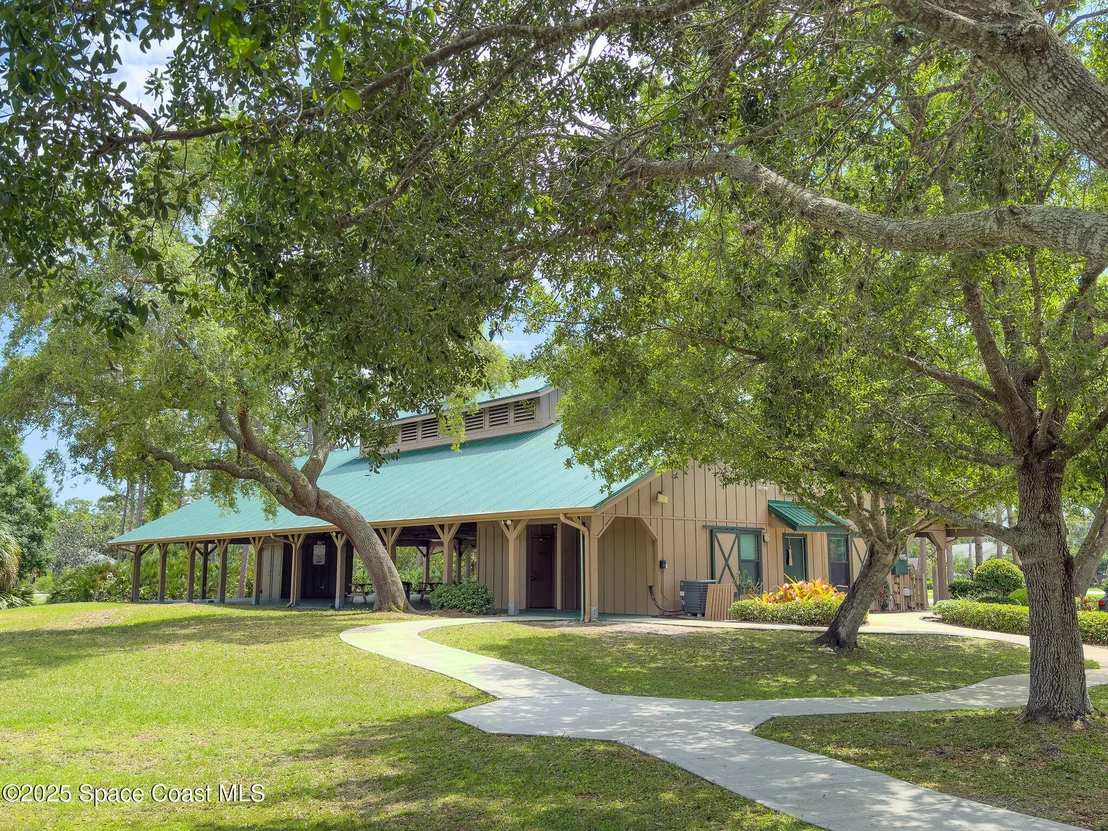 Photo of 4741 Canard Road