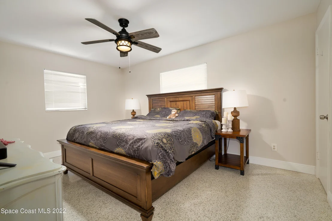Photo of 2277 Lakeview Drive