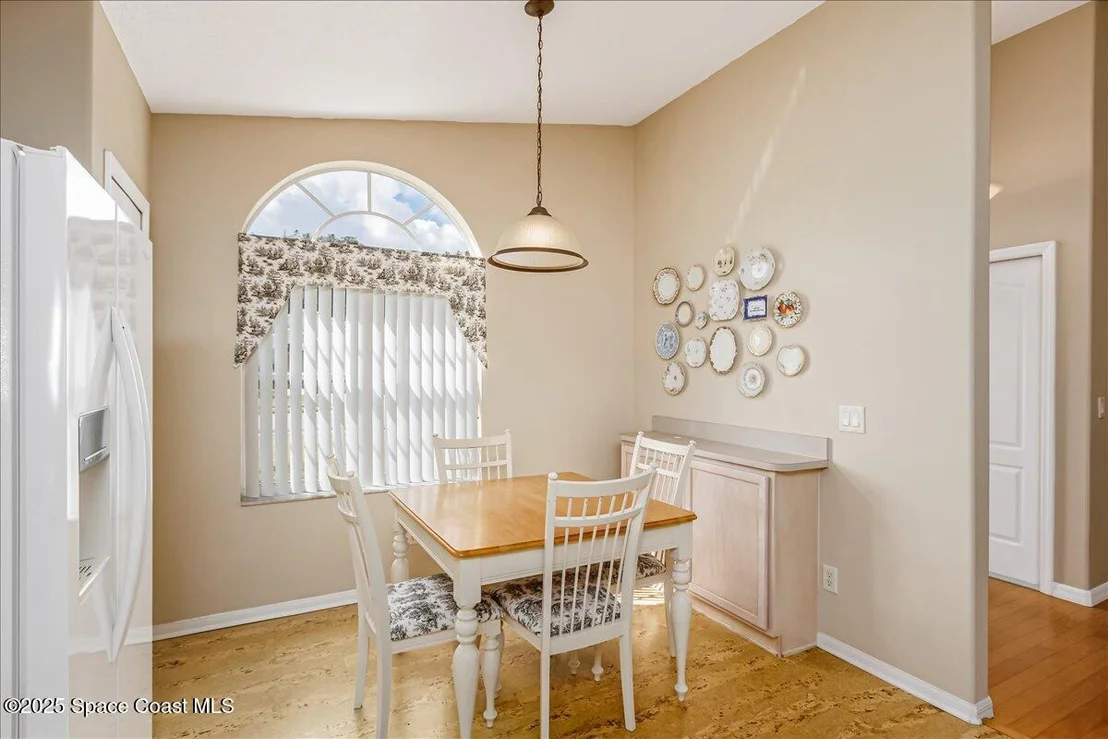 Photo of 1007 Pine Creek Circle NE