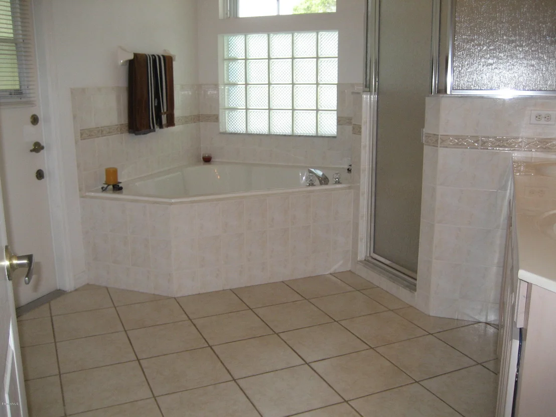 Photo of 900 Wimbledon Drive