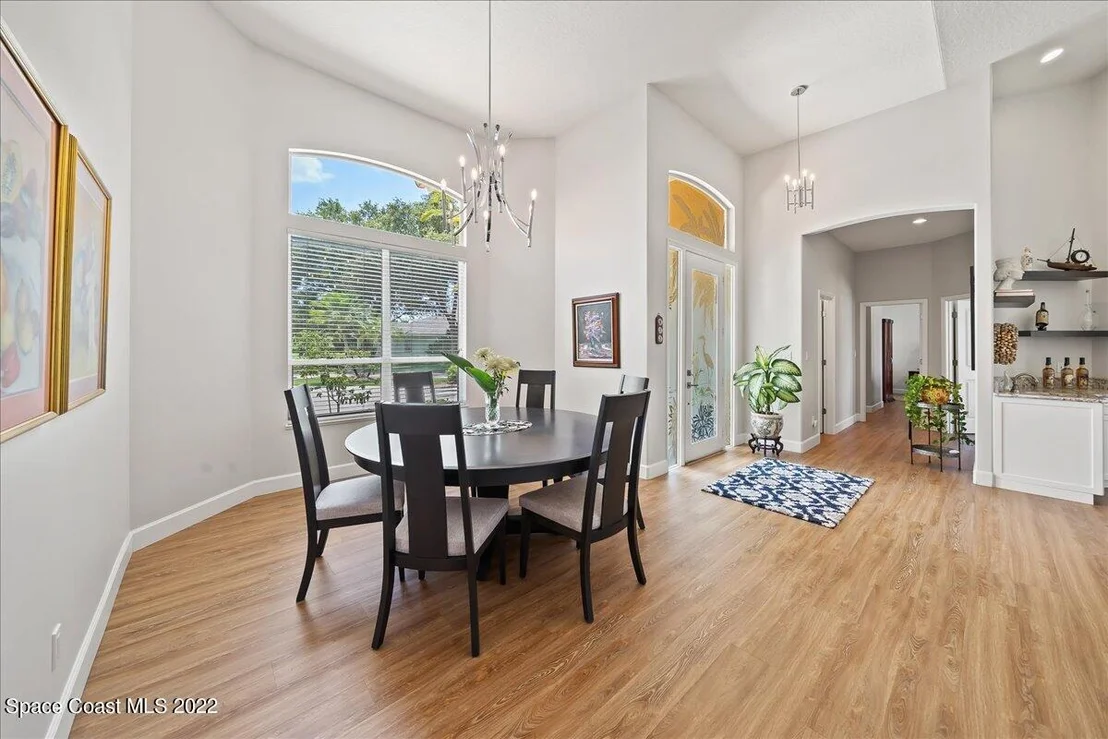 Photo of 302 Sandhurst Drive