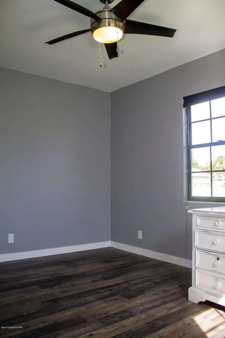 Photo of 472 Rolling Hill Drive