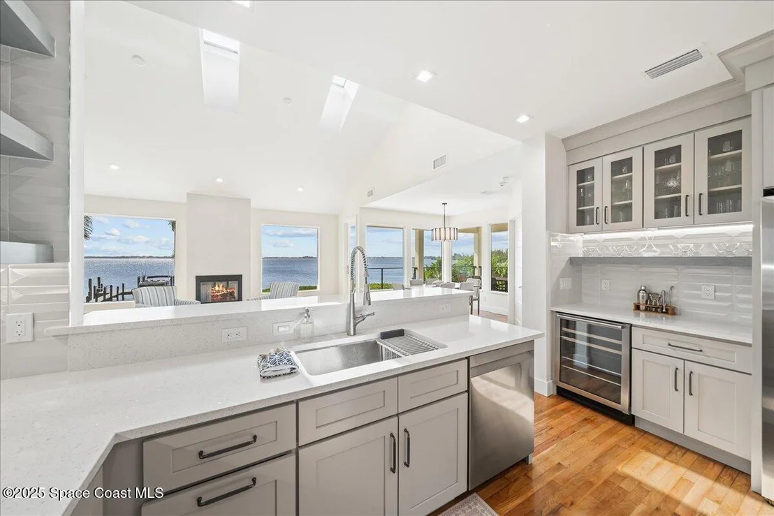 Photo of 182 Bayshore Drive