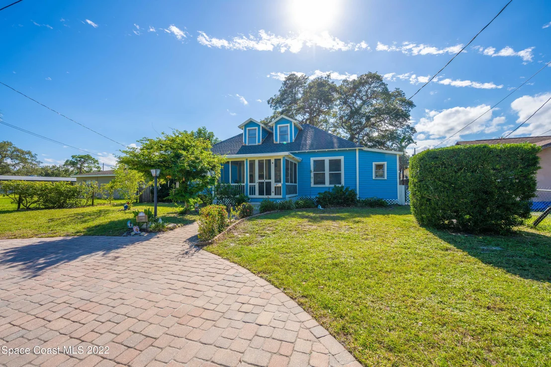Photo of 1698 Guava Avenue